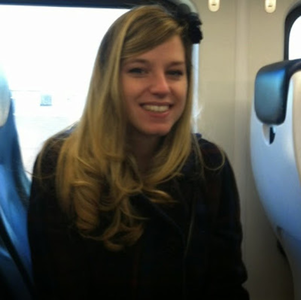 Meet your Posher, Cassandra